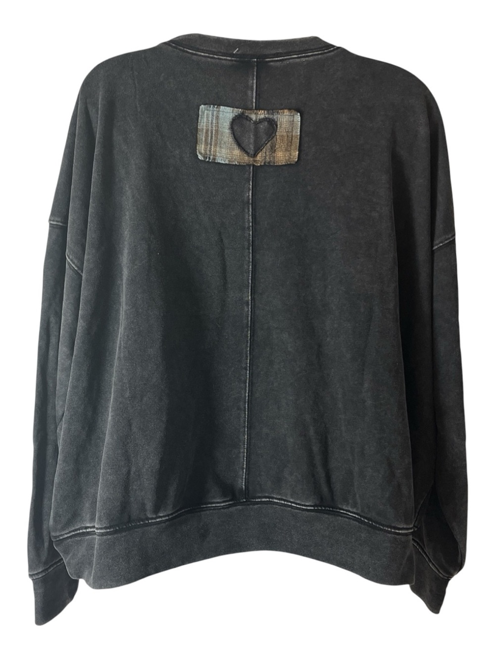 NWT Oli & Hali Black Ruffle Heart Crewneck Sweatshirt Sz S with size pockets - Picture 2 of 6